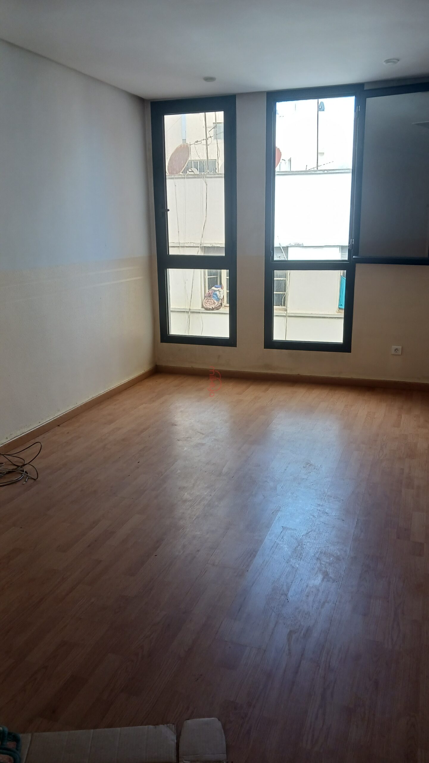 /api/property_images/801