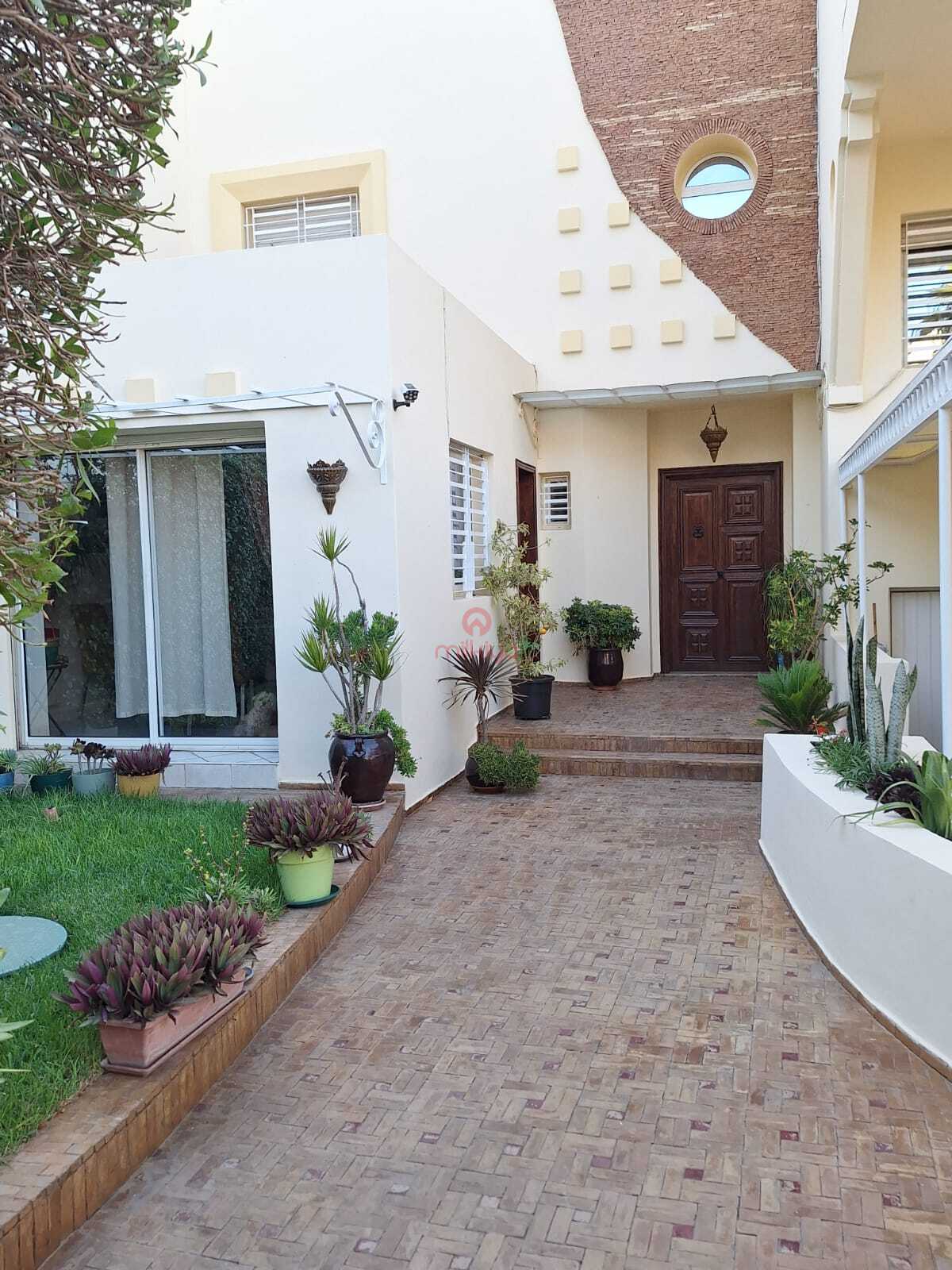 Property Featured Image